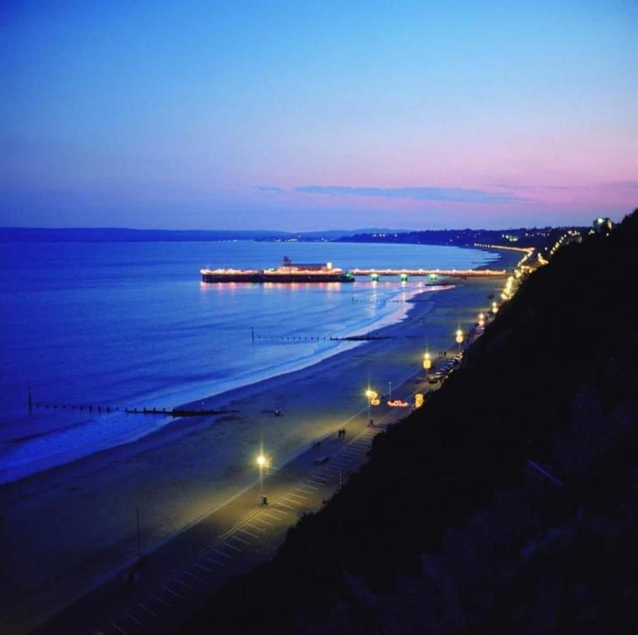 Flat-C, 4 Adults, 20 Mins To Beach, Netflix, Wifi, Sleeps 4 Adults 본머스 외부 사진